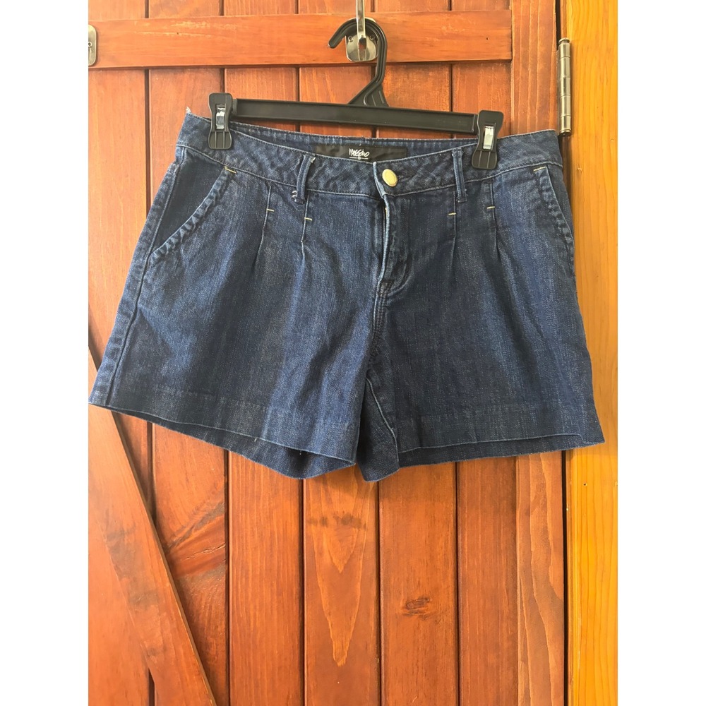 Mossimo Premium Denim Dark Wash Pleated Shorts Womens Size 4 Indigo Blue
